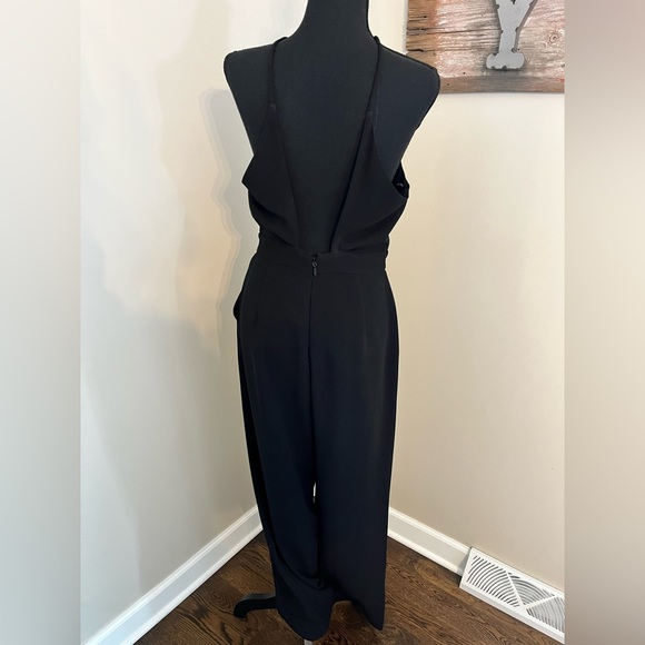 BCBG Generation Nordstrom black crepe halter jumpsuit jumper pant suit size 6 - Picture 4 of 5